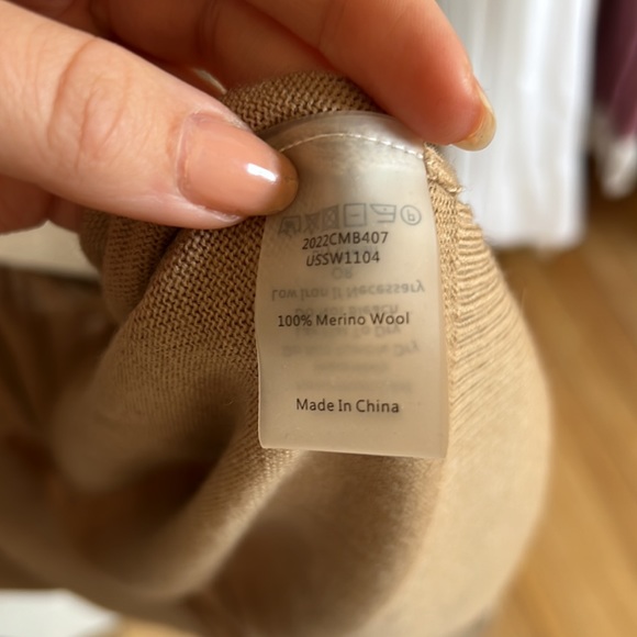 universal standard merino wool long length turtleneck sweater with front slit - Picture 3 of 5